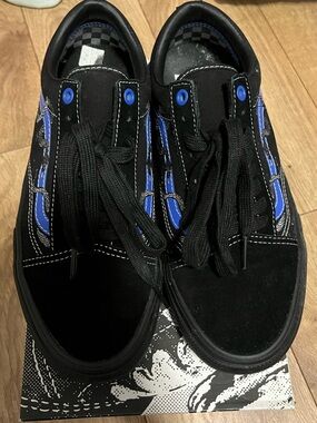 Vans sneakers